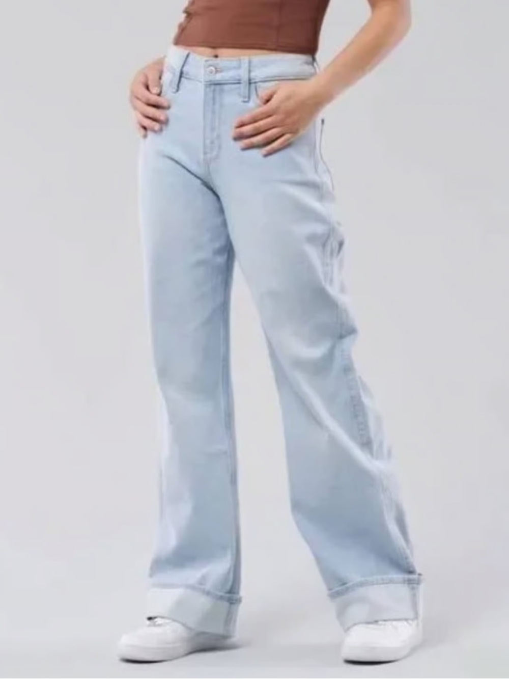 NWT Hollister Ultra High Rise Baggy Jeans